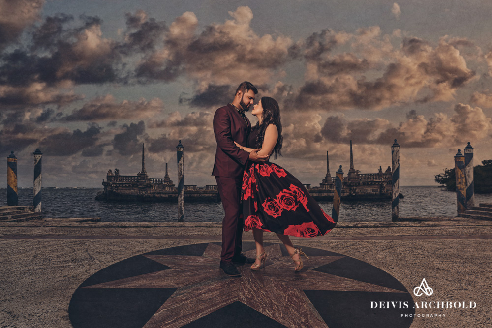 vizcaya museum and gardens engagement photo Session Deivis Archbold Photography Miami Florida